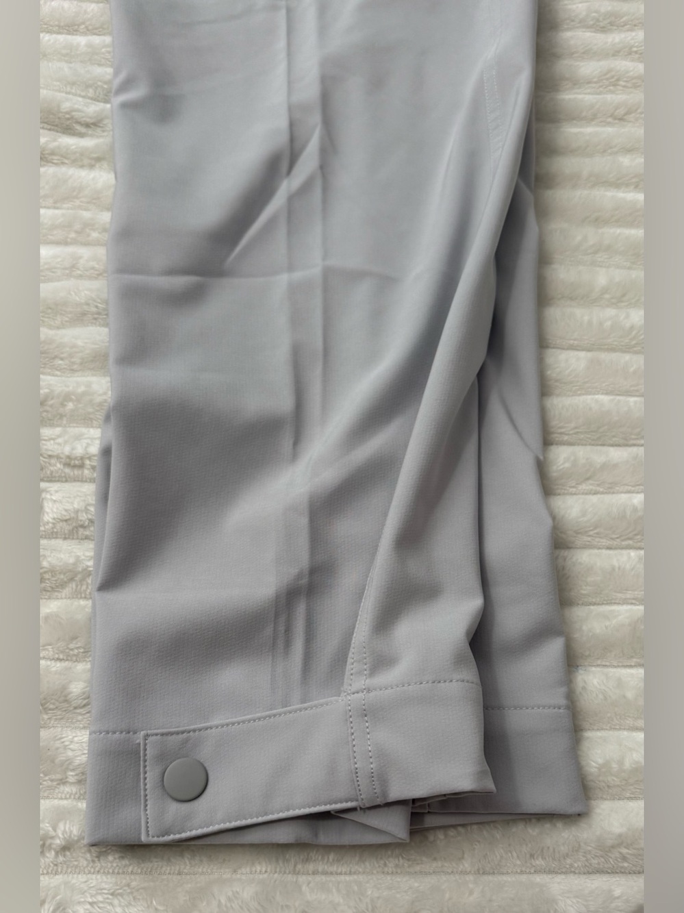 “NWOT” Mondetta Light Gray Cargo Joggers with Elastic Waist - Picture 7 of 9